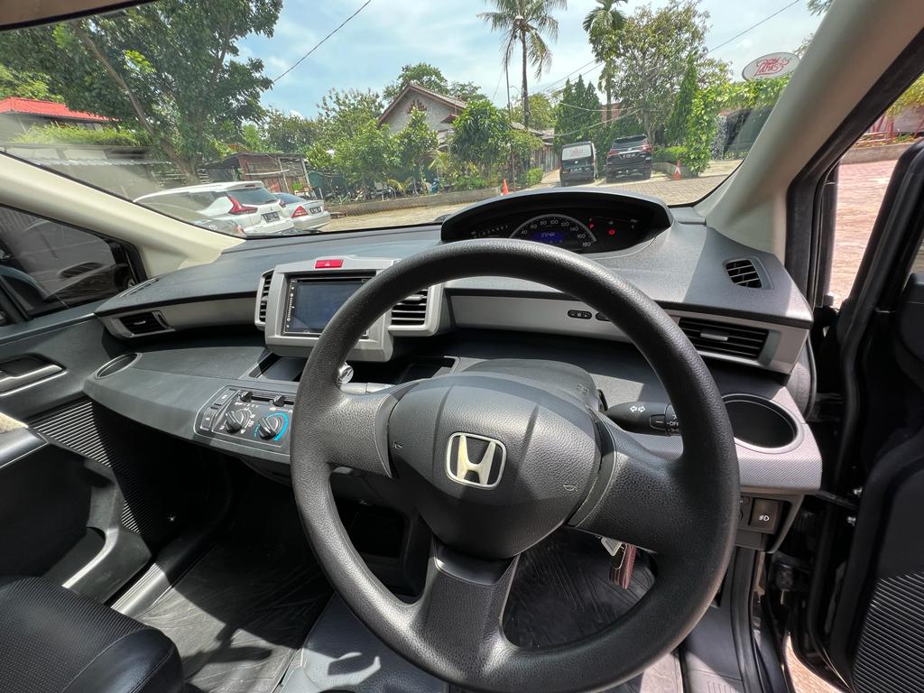 2012 Honda Freed  SD 2012 Honda Freed  SD