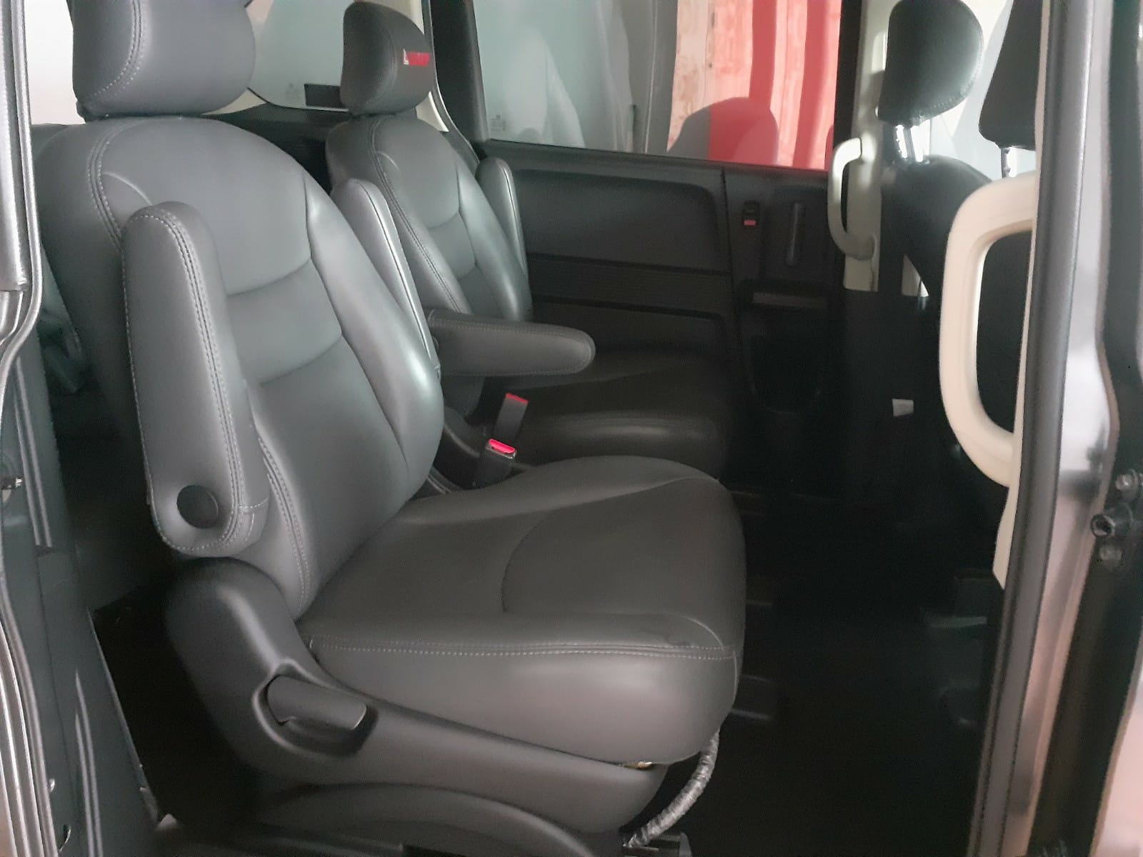 2013 Honda Freed  EA/T 2013 Honda Freed  EA/T