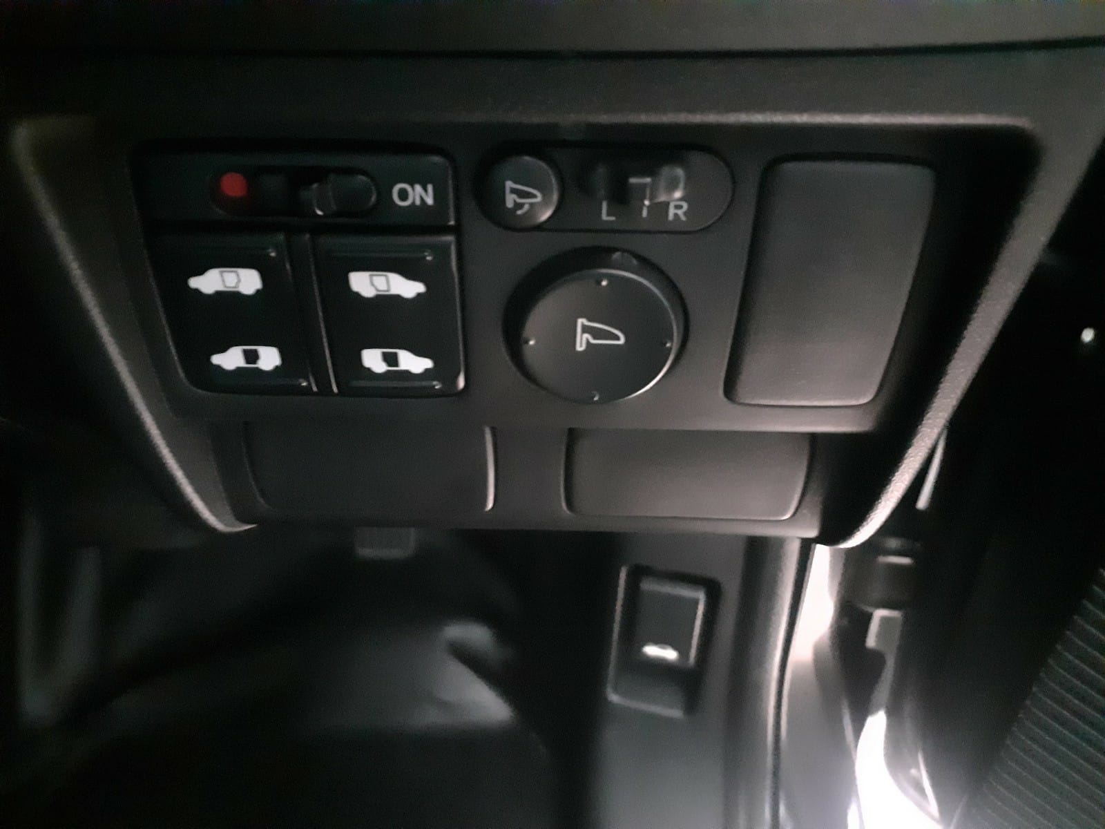 2013 Honda Freed  EA/T 2013 Honda Freed  EA/T