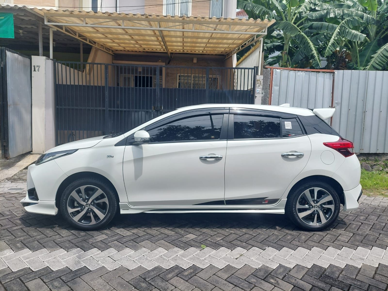 2021 Toyota Yaris 2021 Toyota Yaris