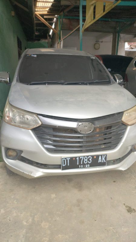2015 Toyota Avanza Veloz  1.3 MT Bekas 2015 Toyota Avanza Veloz  1.3 MT Bekas