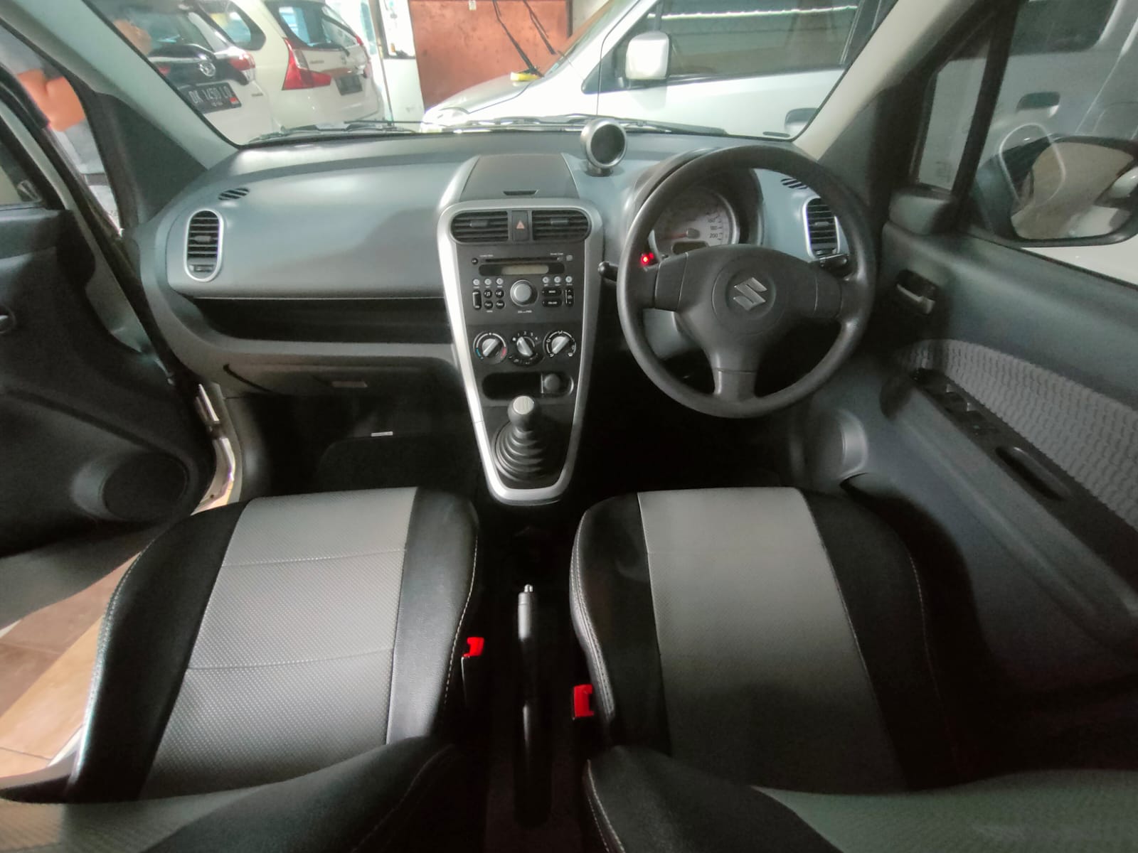 2015 Suzuki Splash 2015 Suzuki Splash