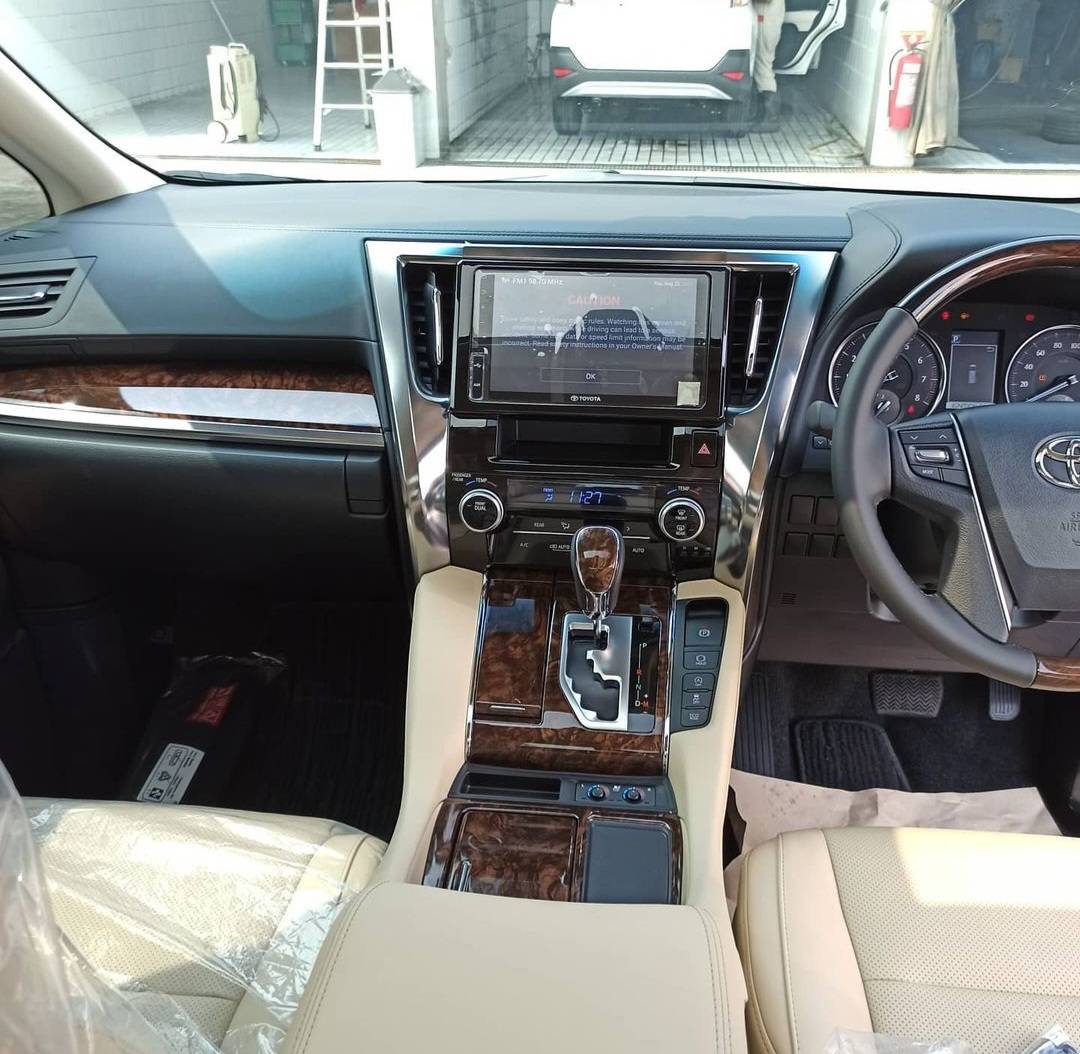 2022 Toyota Alphard 2022 Toyota Alphard