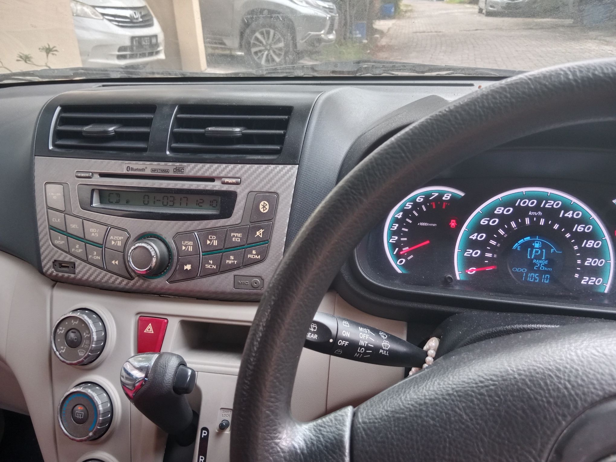 2012 Daihatsu Sirion 2012 Daihatsu Sirion