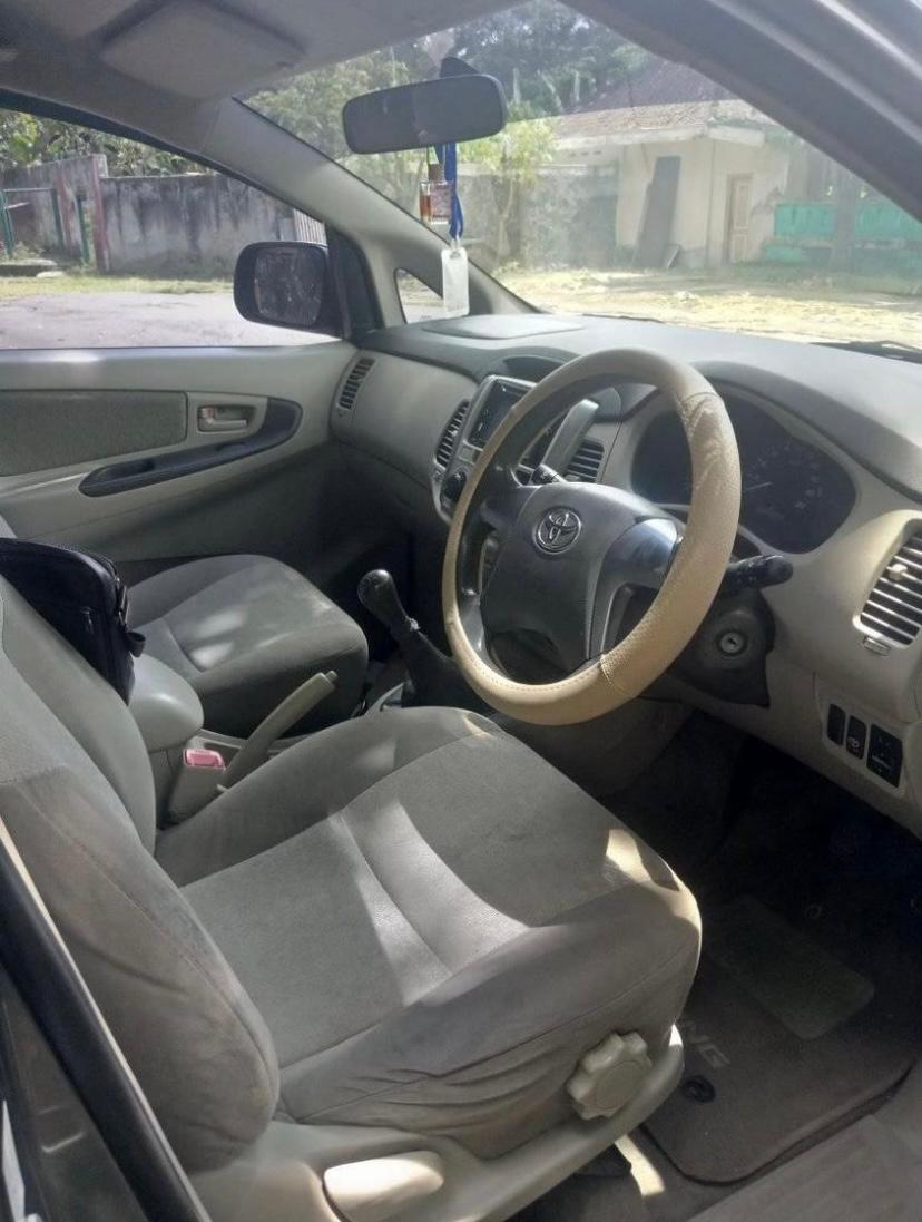 2014 Toyota Kijang Innova 2014 Toyota Kijang Innova