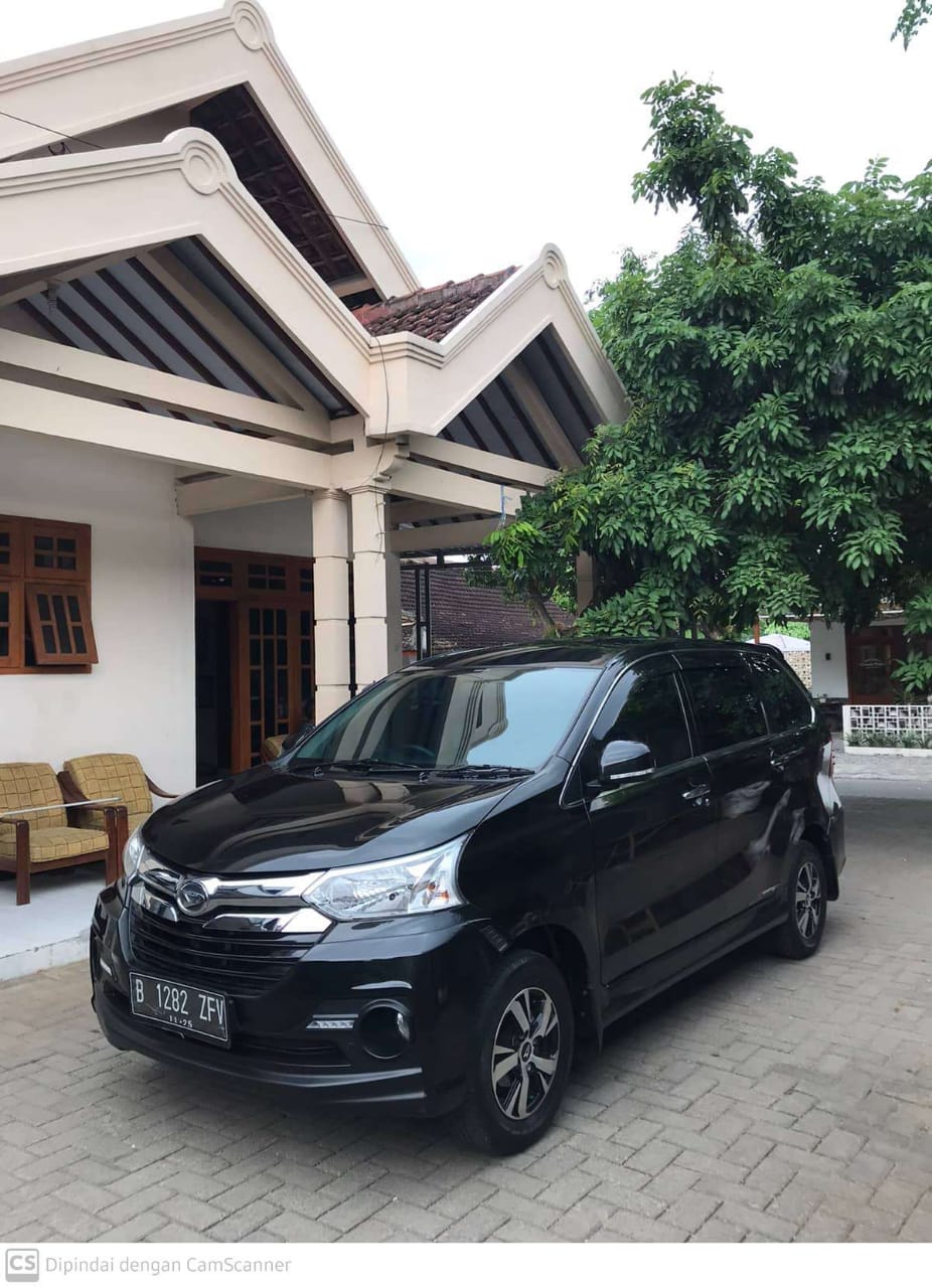 2015 Daihatsu Grand Xenia 2015 Daihatsu Grand Xenia