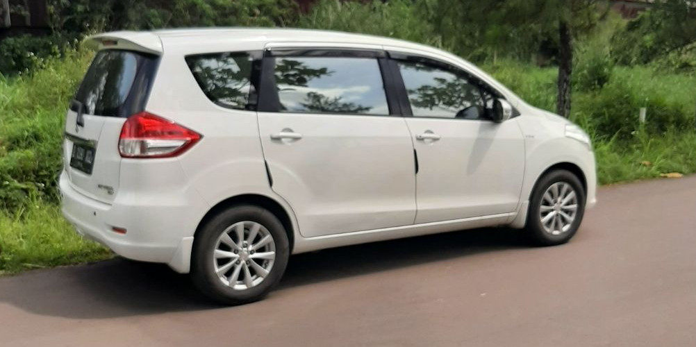 2013 Suzuki Ertiga 2013 Suzuki Ertiga