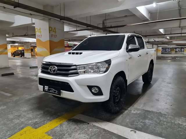 2014 Toyota Hilux Bekas