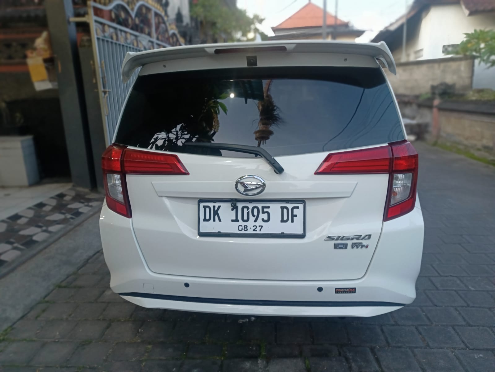 2017 Daihatsu Sigra 2017 Daihatsu Sigra