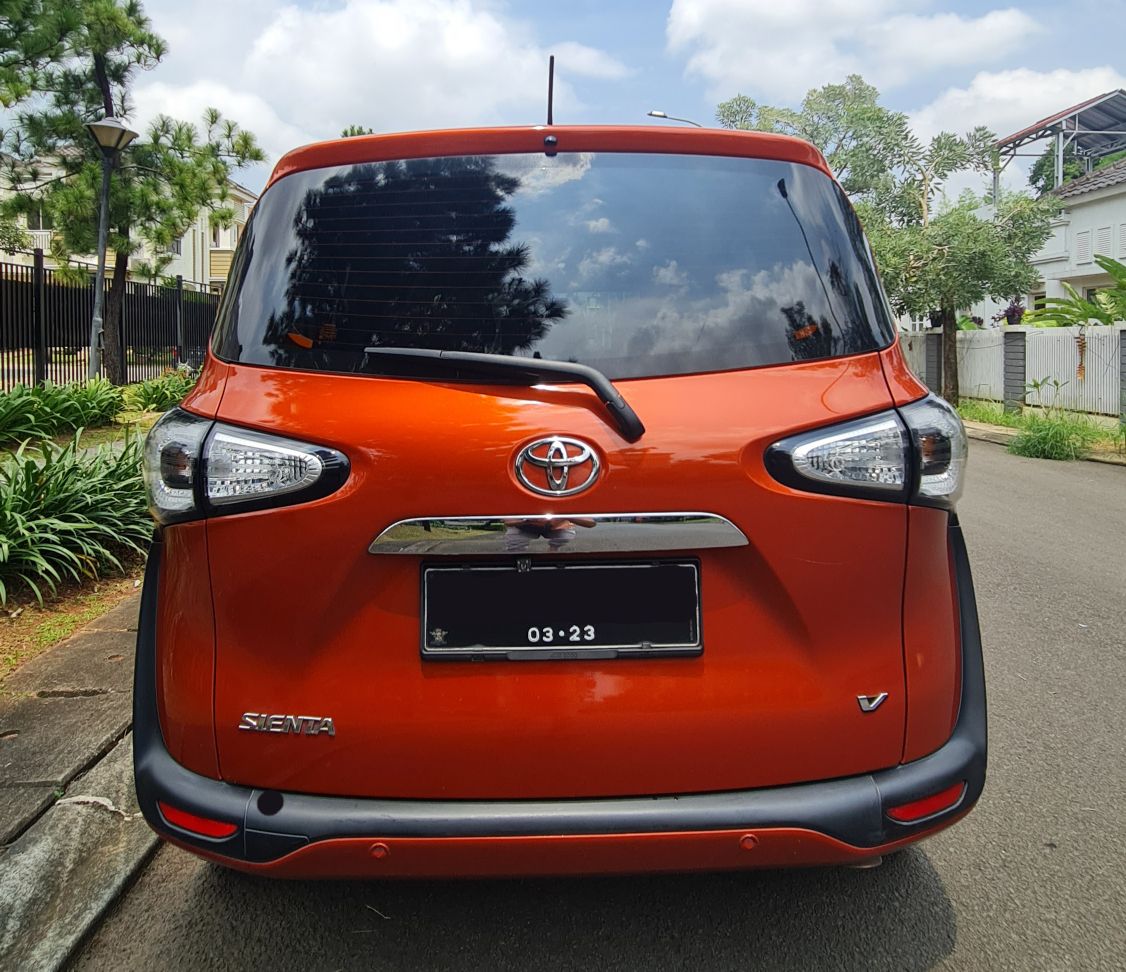 2017 Toyota Sienta 2017 Toyota Sienta