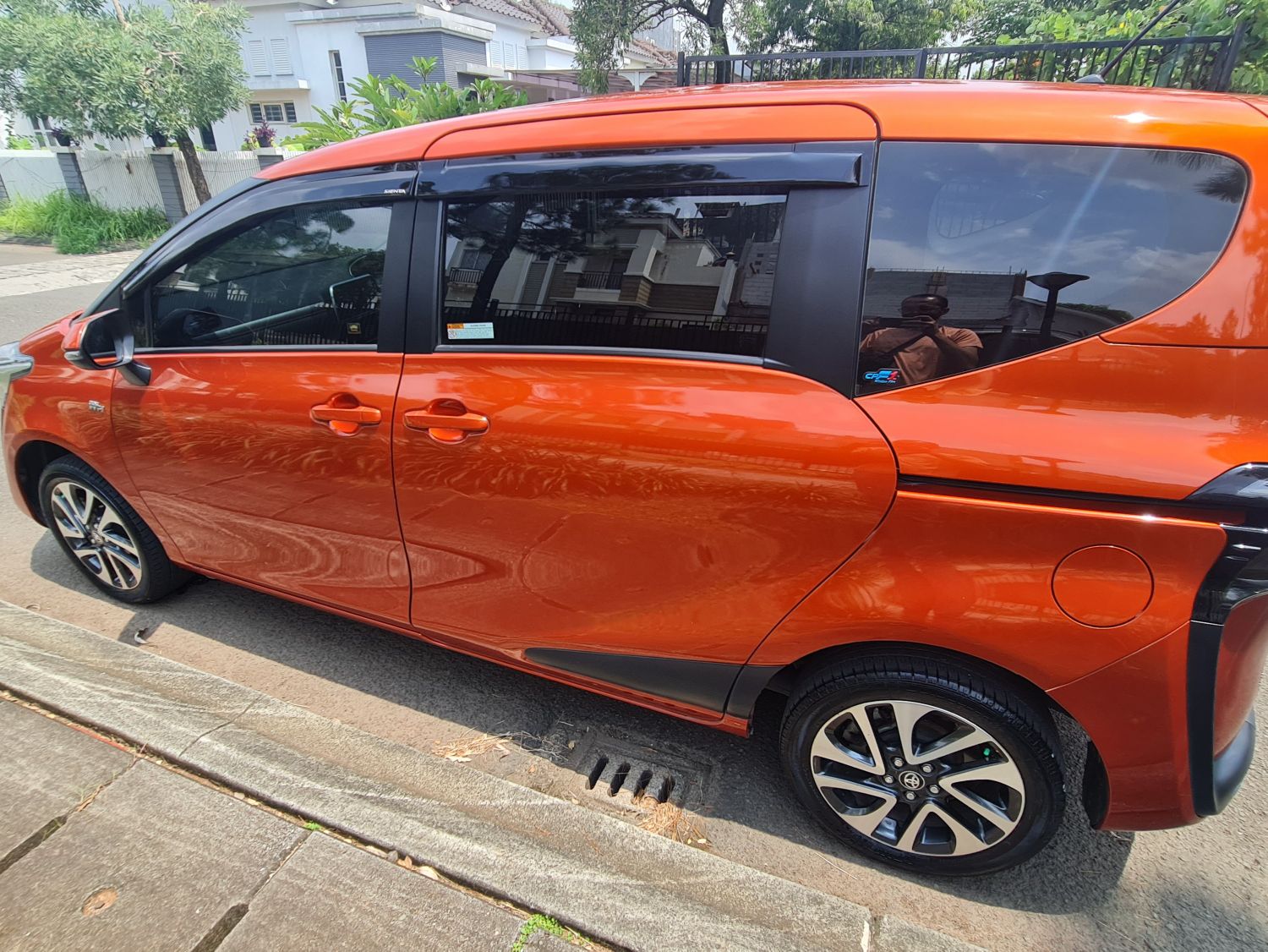2017 Toyota Sienta 2017 Toyota Sienta