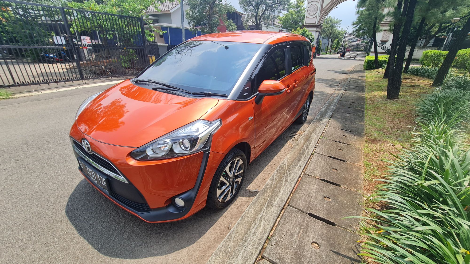 2017 Toyota Sienta 2017 Toyota Sienta