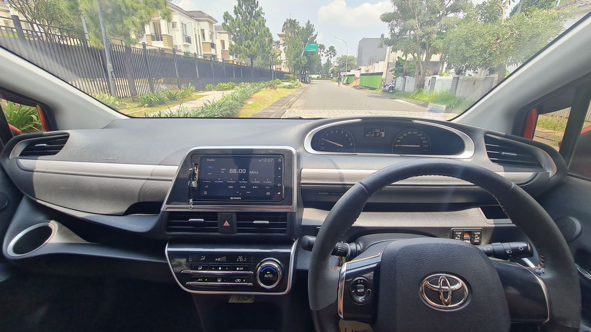 2017 Toyota Sienta 2017 Toyota Sienta