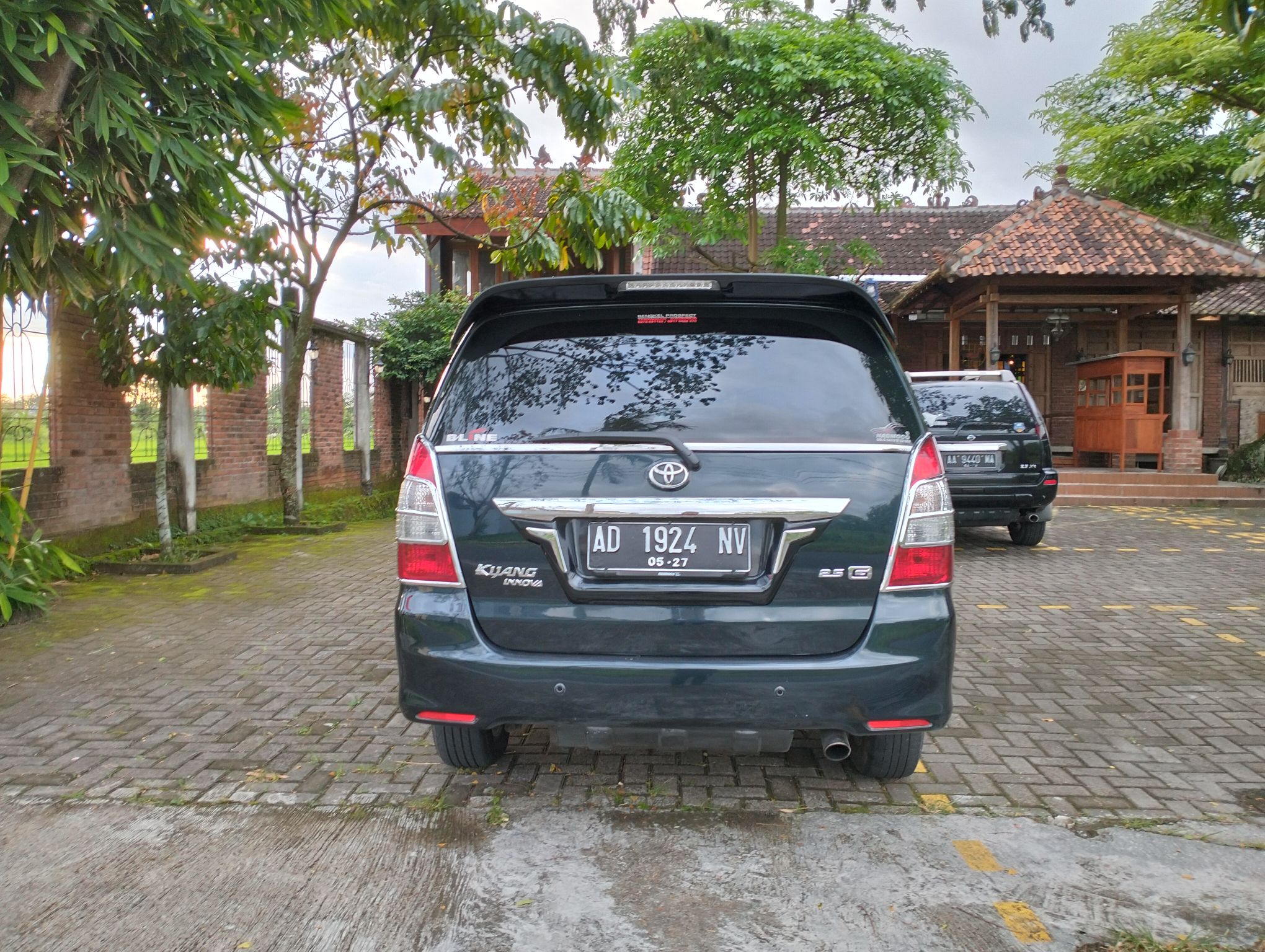 2012 Toyota Kijang Innova 2012 Toyota Kijang Innova