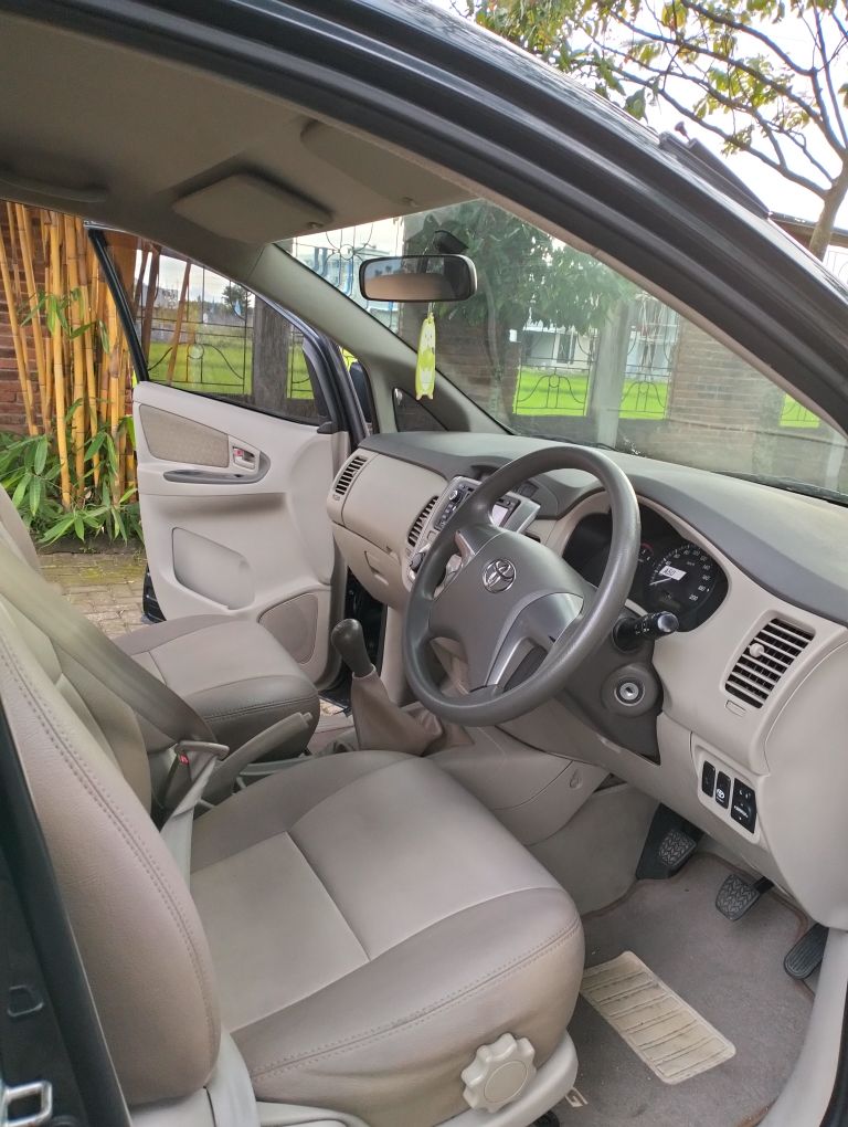 2012 Toyota Kijang Innova 2012 Toyota Kijang Innova