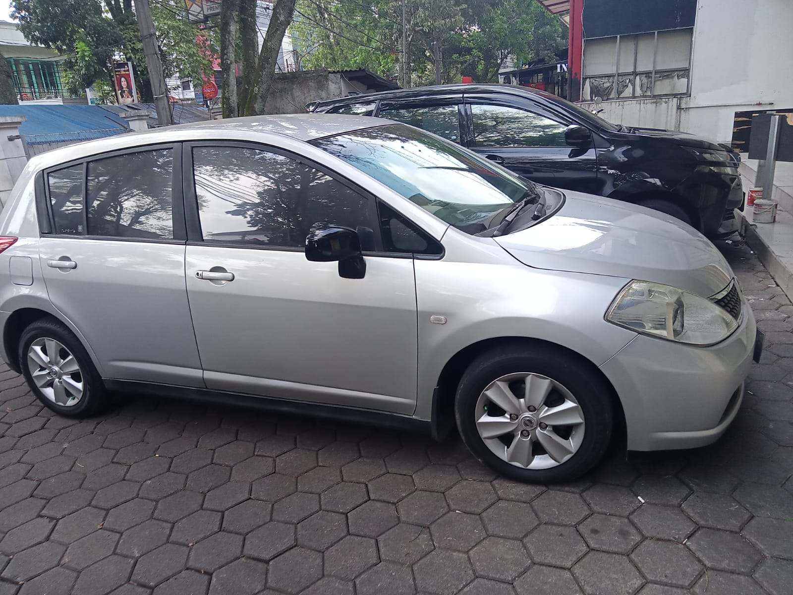 2007 Nissan Latio Sedan 2007 Nissan Latio Sedan