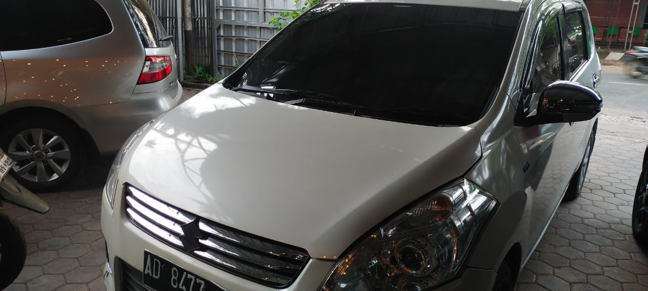 2012 Suzuki Ertiga  2012 Suzuki Ertiga