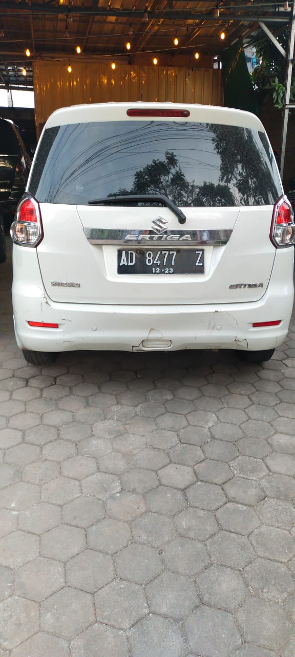 2012 Suzuki Ertiga  2012 Suzuki Ertiga