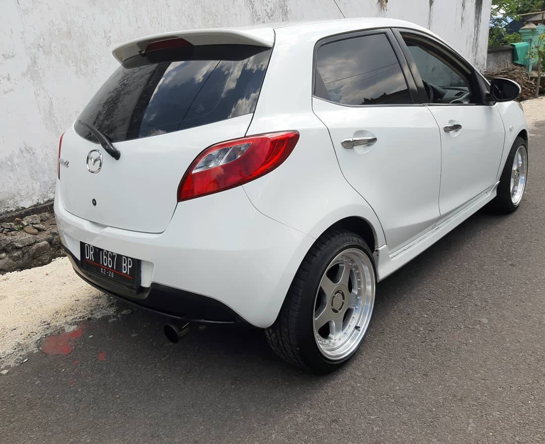 2011 Mazda 2 2011 Mazda 2