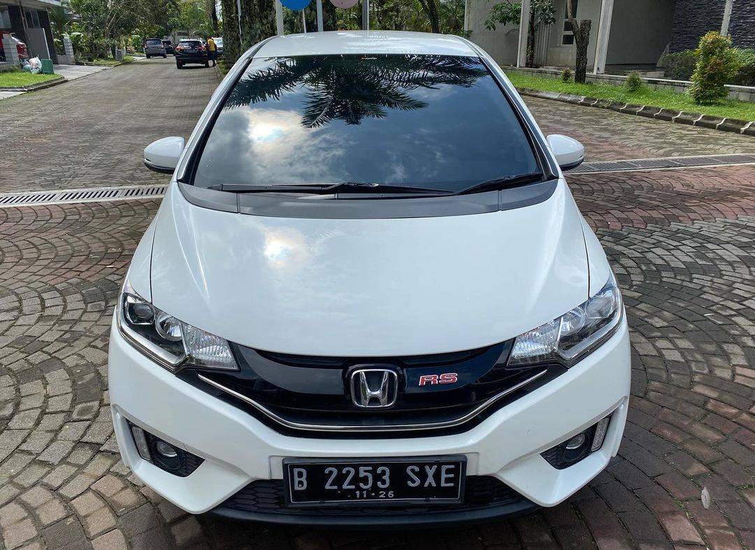 Second Hand 2016 Honda Jazz Second Hand 2016 Honda Jazz