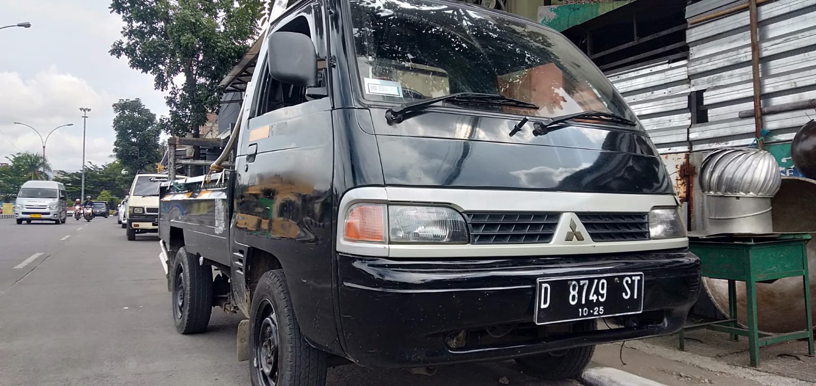 2005 Mitsubishi T120SS T 1.5 PU 2005 Mitsubishi T120SS T 1.5 PU