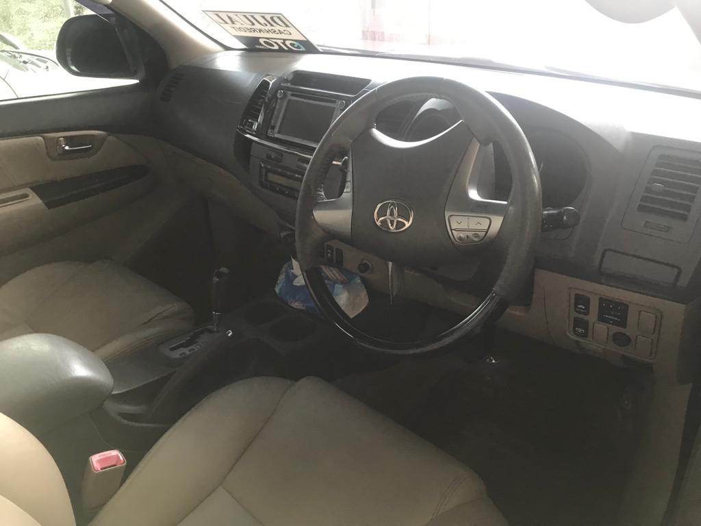 2013 Toyota Fortuner  2013 Toyota Fortuner