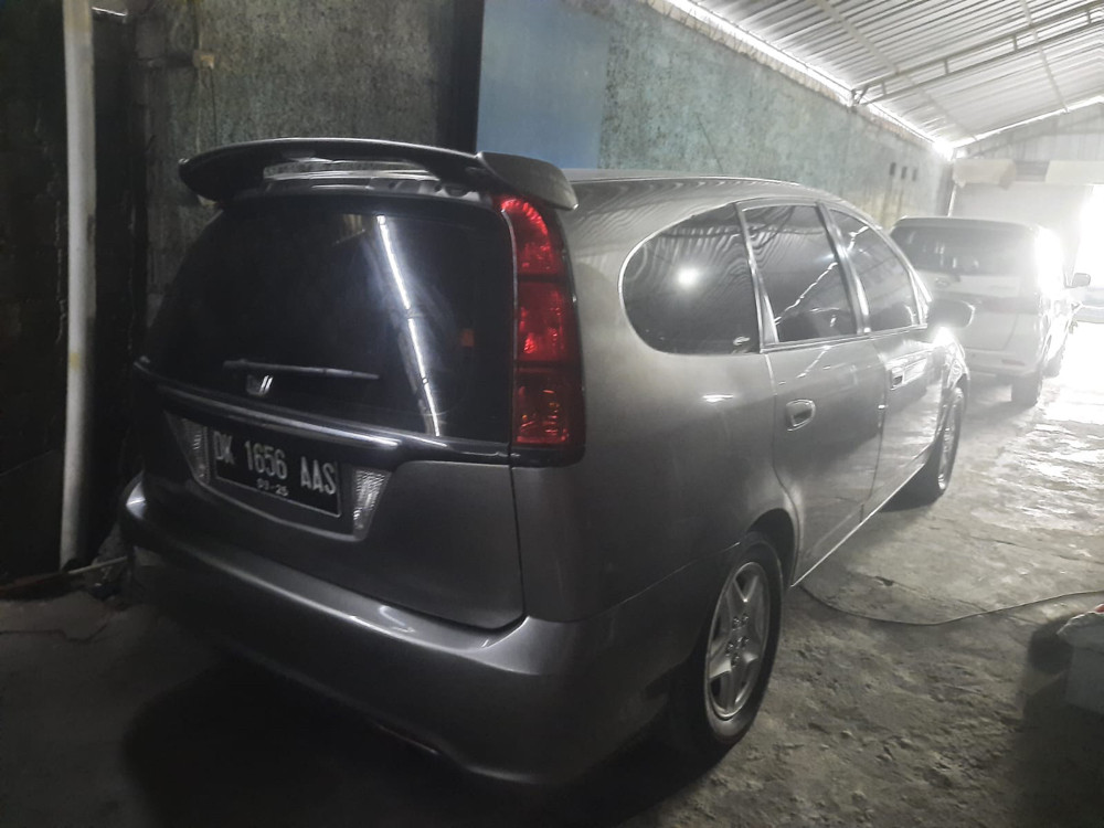 2005 Honda Stream 2005 Honda Stream