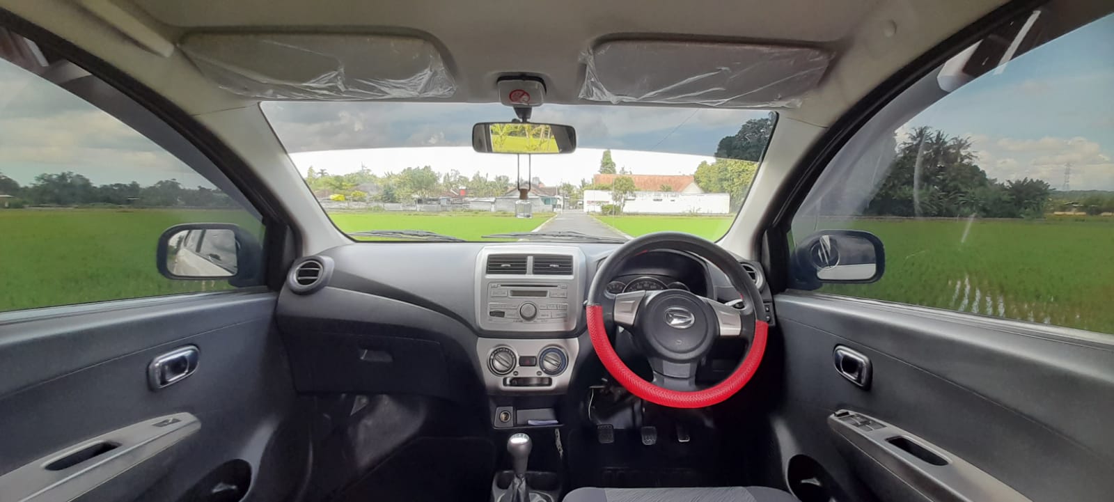 2015 Daihatsu Ayla 2015 Daihatsu Ayla