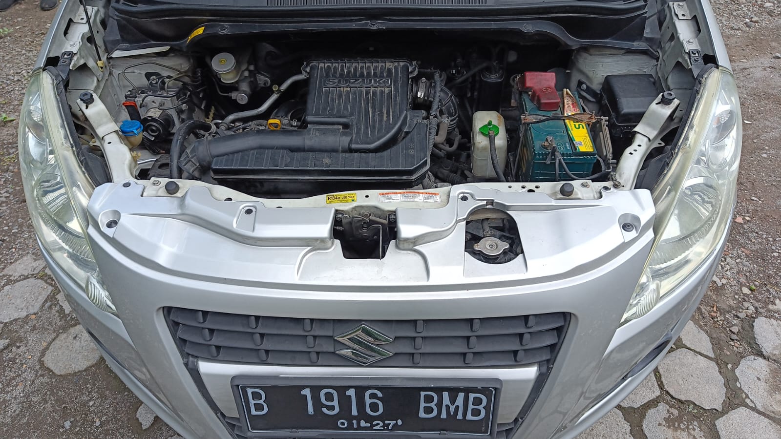 2013 Suzuki Splash GL 1.2L MT 2013 Suzuki Splash GL 1.2L MT