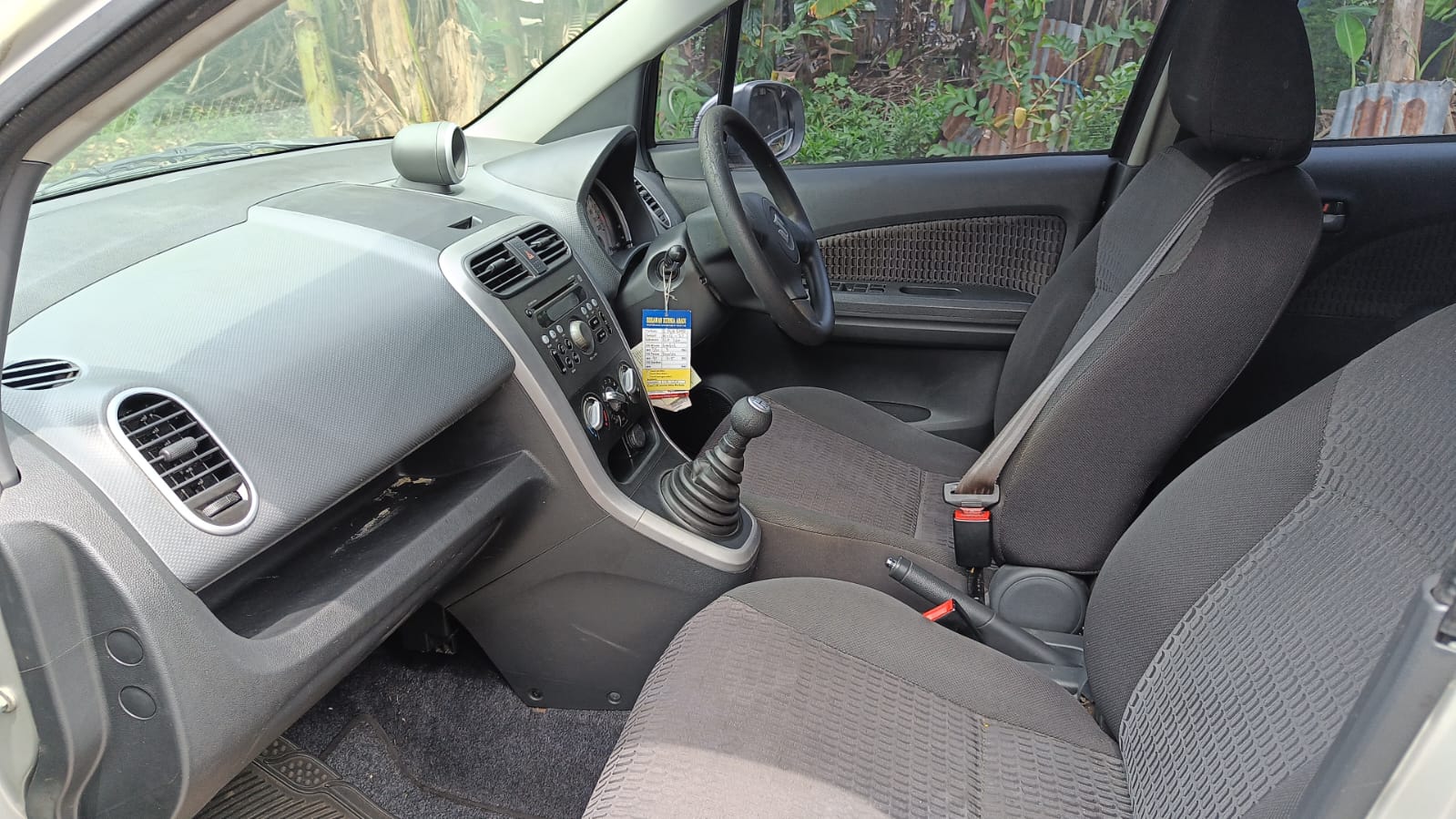 2013 Suzuki Splash GL 1.2L MT 2013 Suzuki Splash GL 1.2L MT