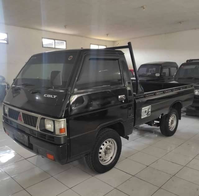 2020 Mitsubishi L300 2020 Mitsubishi L300