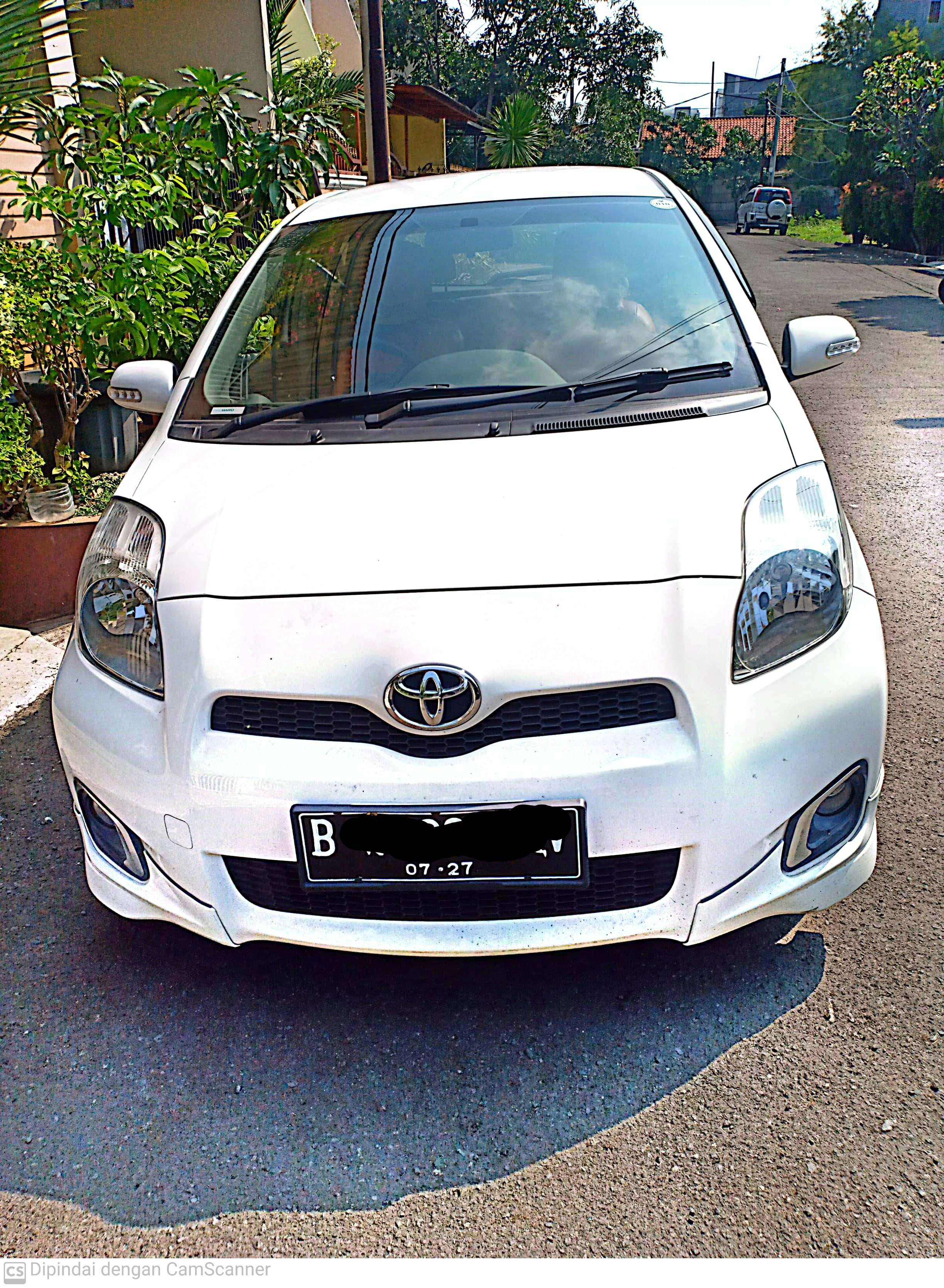 2012 Toyota Yaris 2012 Toyota Yaris