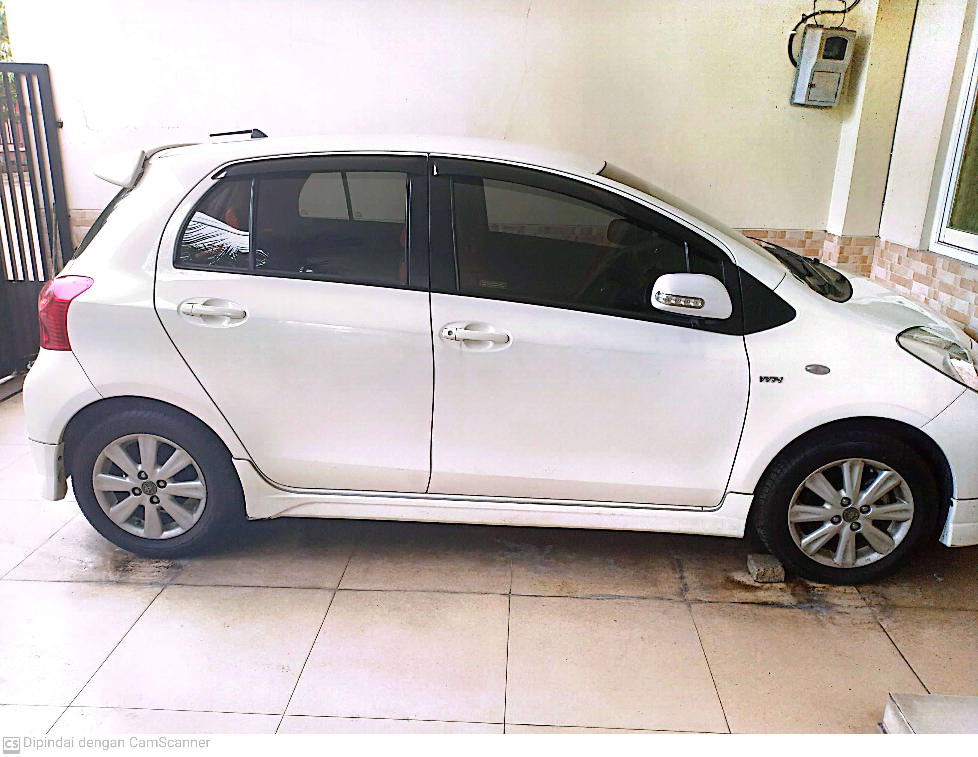 2012 Toyota Yaris 2012 Toyota Yaris