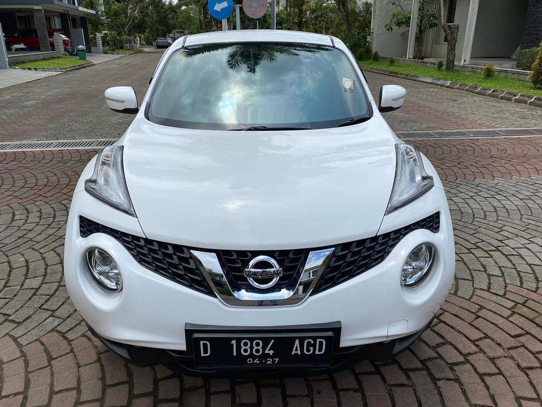 2016 Nissan Juke 1.5 Revolt CVT Red Interior 1.5 Revolt CVT Red Interior bekas