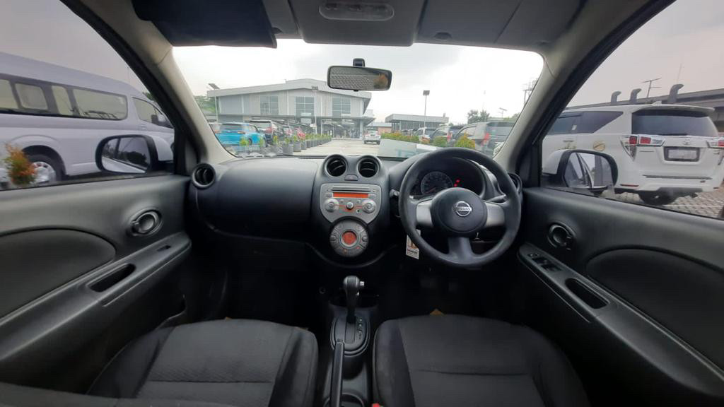2013 Nissan March 1.2L XS AT 2013 Nissan March 1.2L XS AT