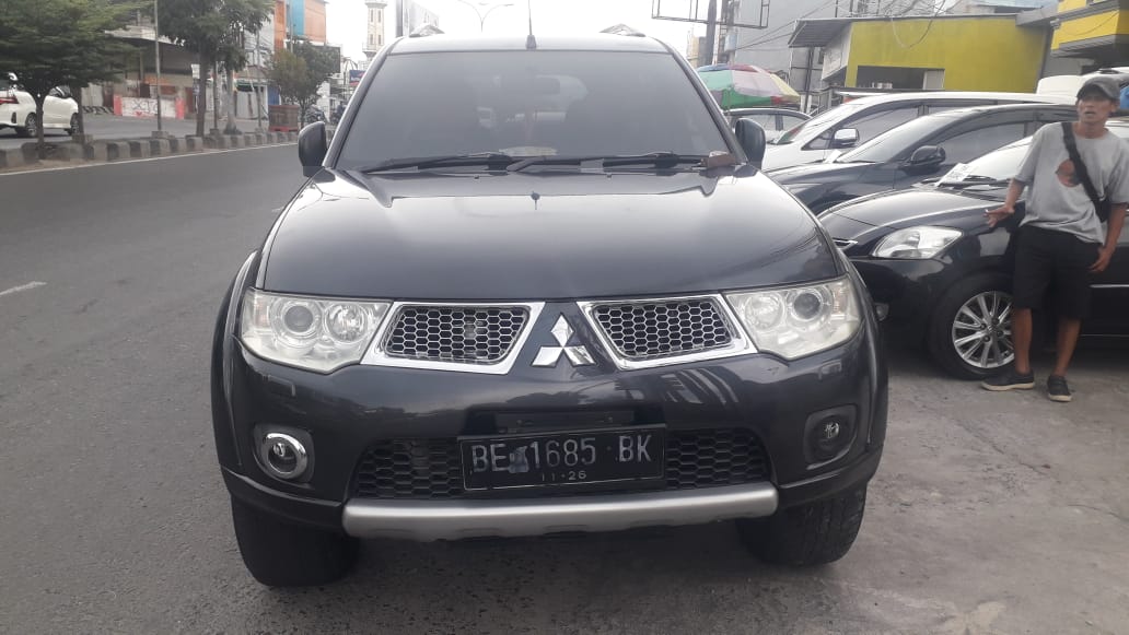 Second Hand 2011 Mitsubishi Pajero Sport  Second Hand 2011 Mitsubishi Pajero Sport