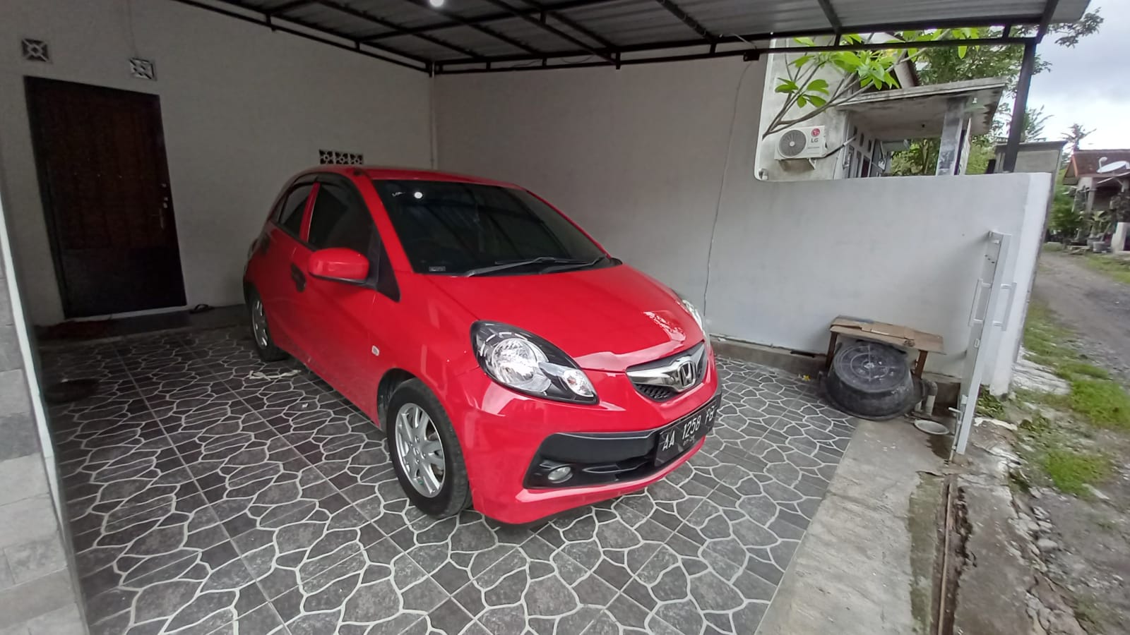 2015 Honda Brio  1.2 SATYA DD1 E M/T MNB 2015 Honda Brio  1.2 SATYA DD1 E M/T MNB
