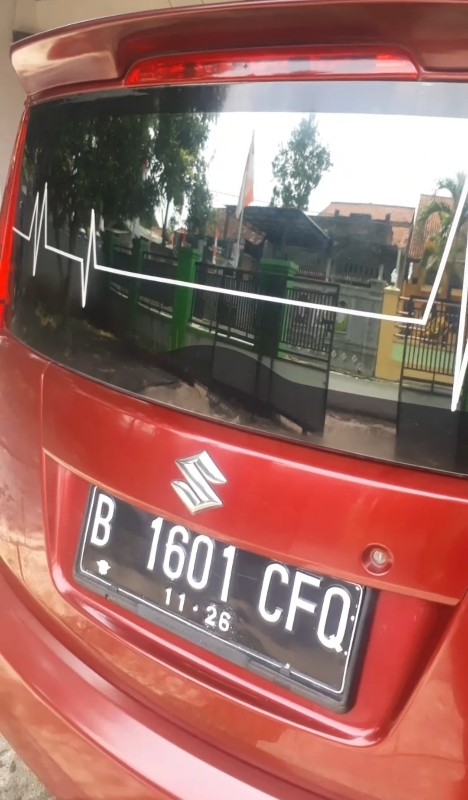 2011 Suzuki Splash GL 1.5L MT