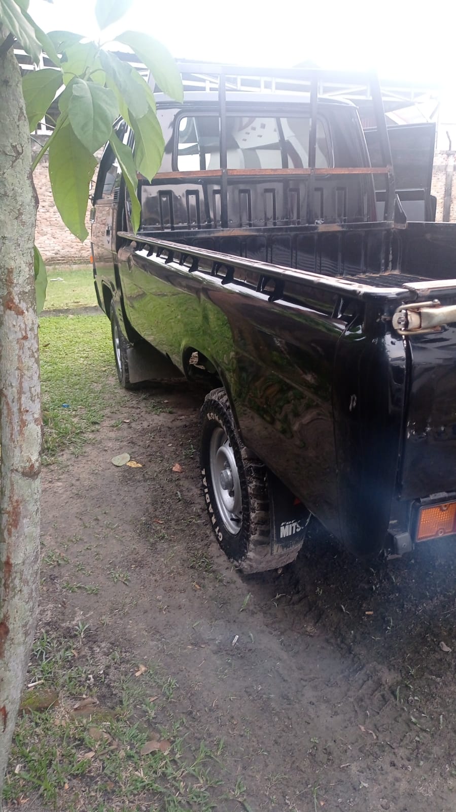 2022 Mitsubishi L300 2022 Mitsubishi L300