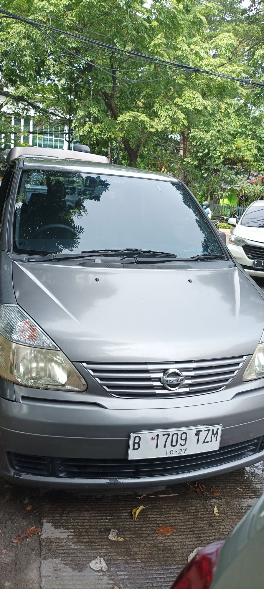 Second Hand 2012 Nissan Serena Second Hand 2012 Nissan Serena