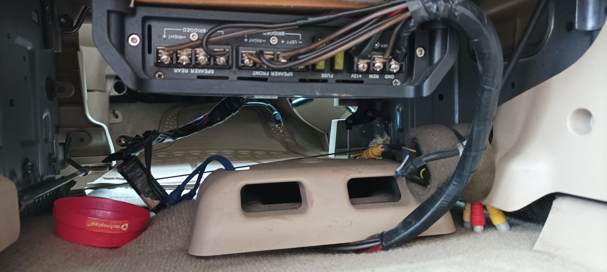 2012 Nissan Serena 2012 Nissan Serena