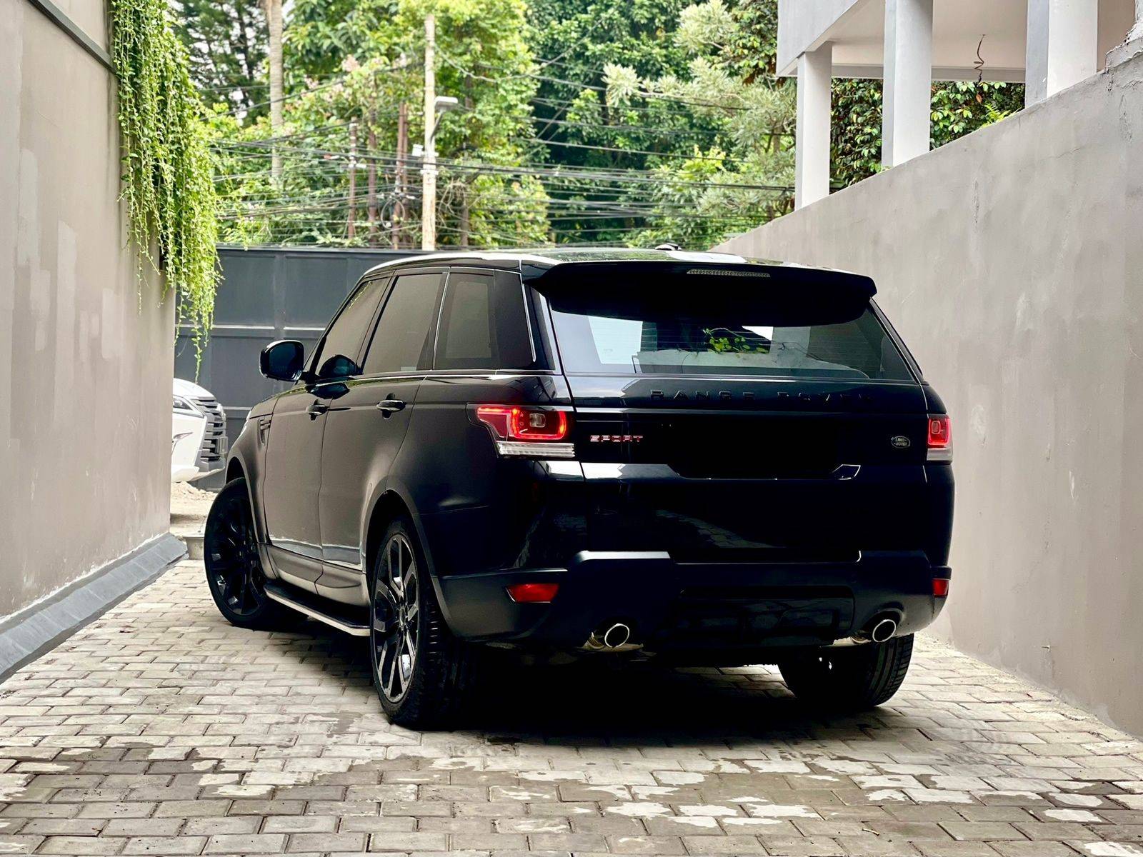 Old 2014 Land Rover Range Rover Sport 3.0 3.0