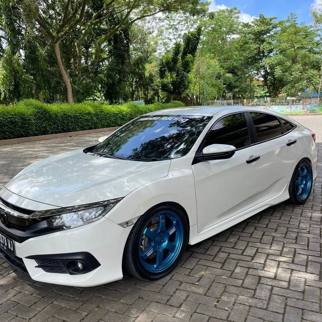 Old 2017 Honda Civic 1.5L Turbo 1.5L Turbo