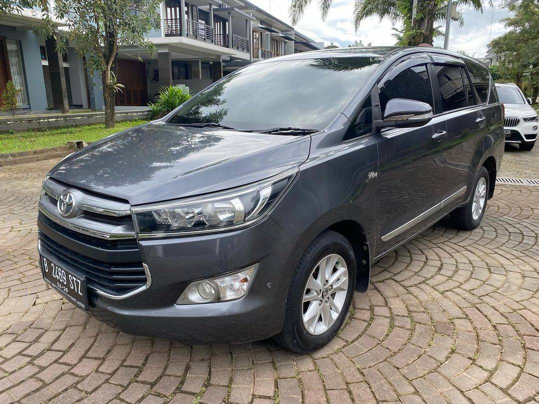 2015 Toyota Kijang Innova 2015 Toyota Kijang Innova