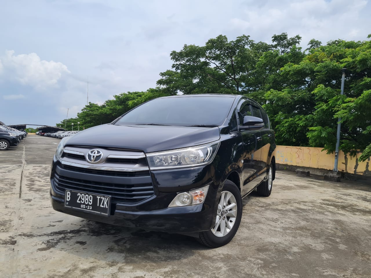 2018 Toyota Kijang Innova Bekas 2018 Toyota Kijang Innova Bekas