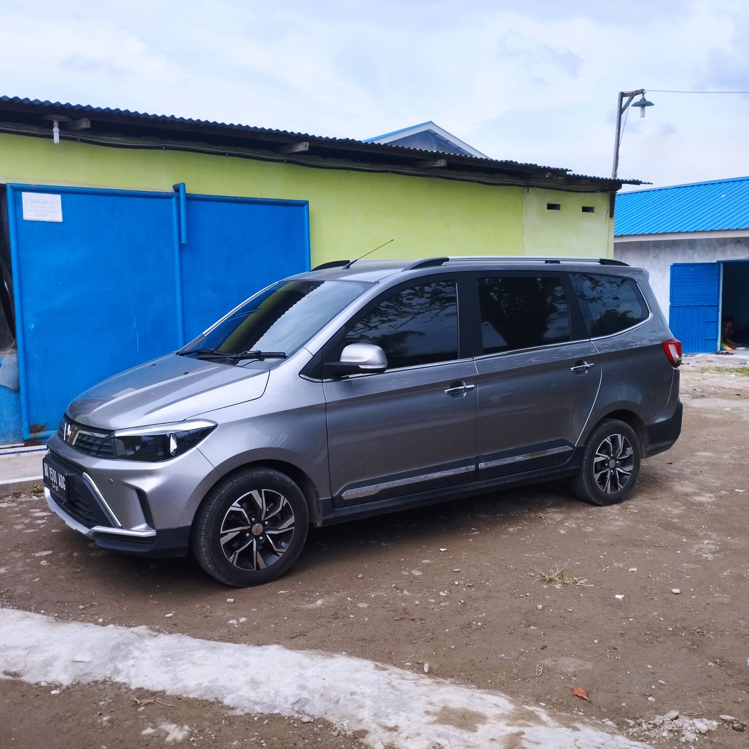 Second Hand 2022 Wuling Confero S Second Hand 2022 Wuling Confero S