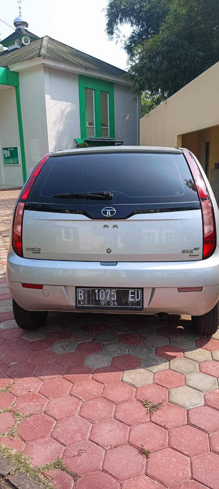 2013 Tata Vista 2013 Tata Vista