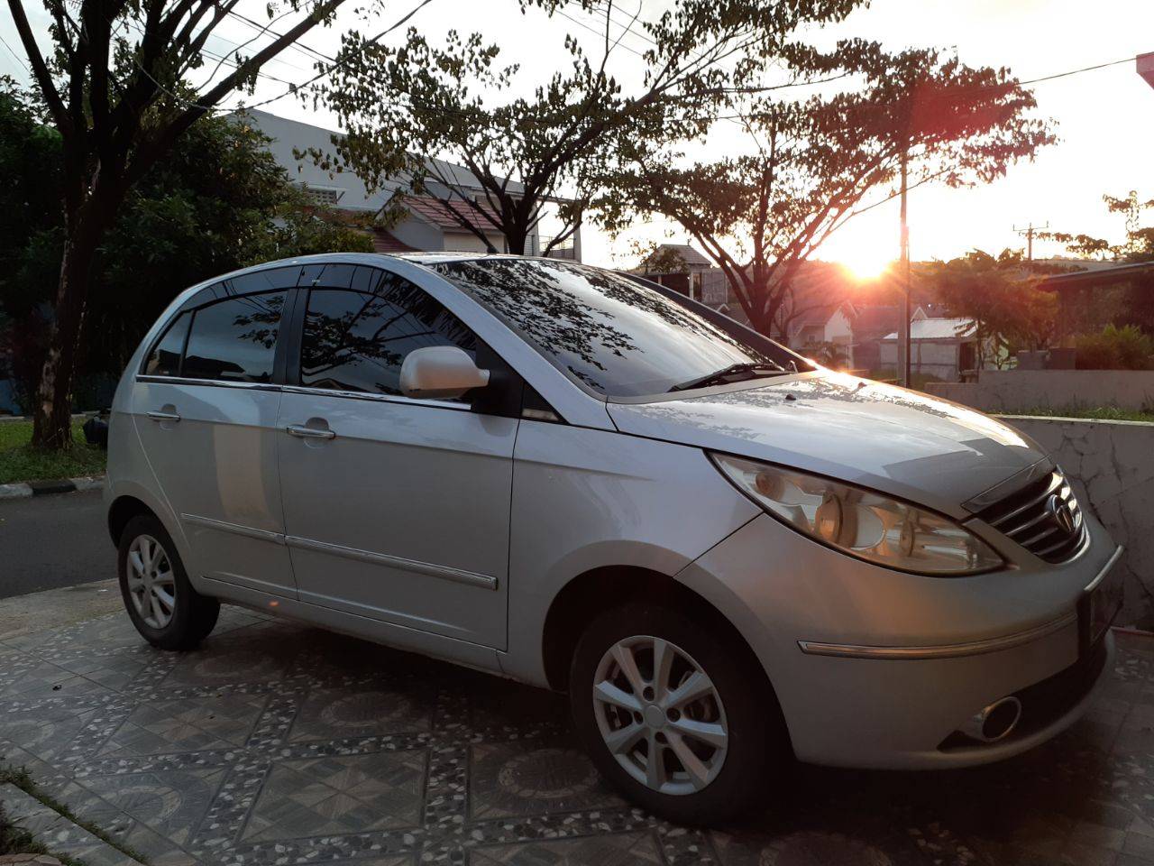 2013 Tata Vista 2013 Tata Vista