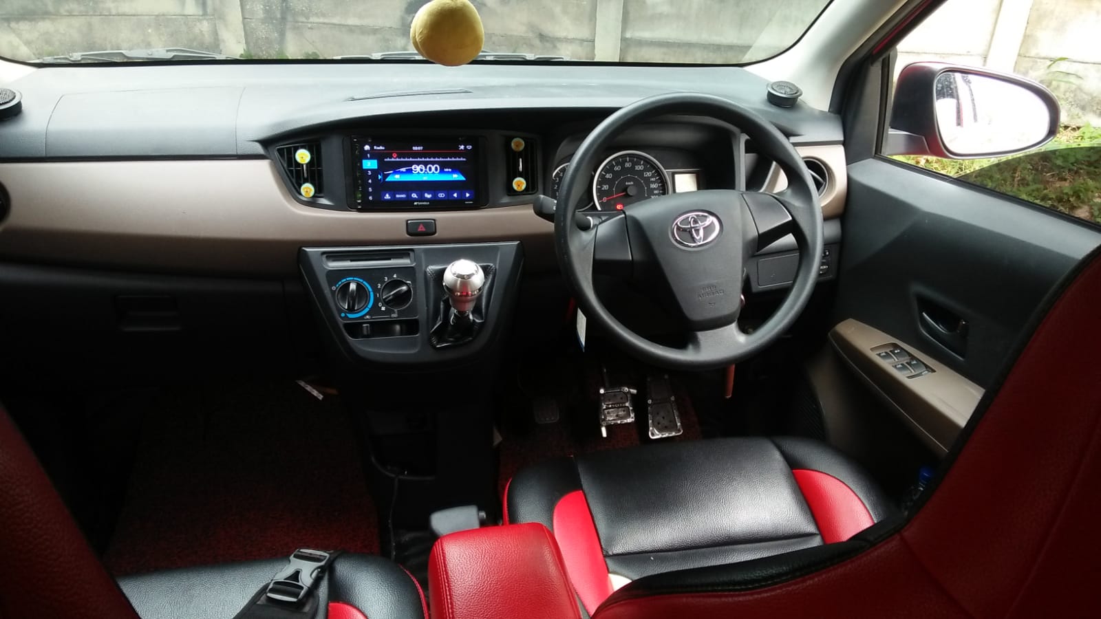2017 Toyota Calya  E MT 2017 Toyota Calya  E MT