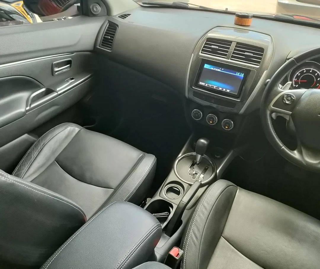 2014 Mitsubishi Outlander Sport PX LIMITED AT 2014 Mitsubishi Outlander Sport PX LIMITED AT